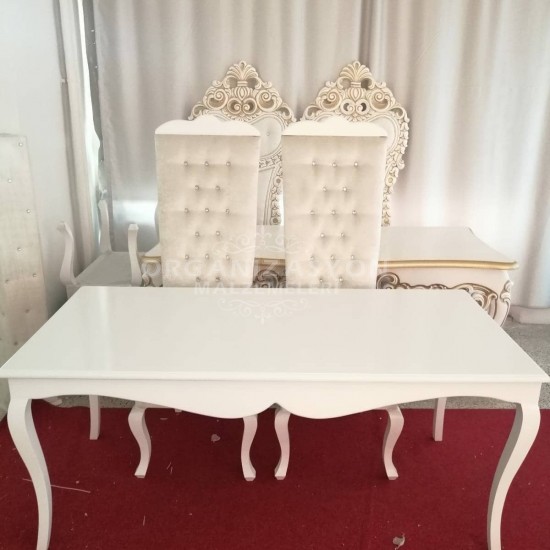 Sade Nikah Masası